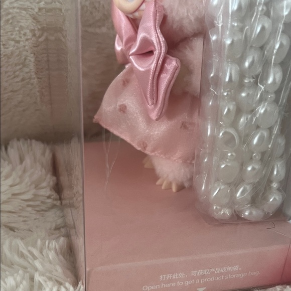 NIB Cute Pink Jump Into Summer labubu with Bow! 😍🤗 - Picture 4 of 14